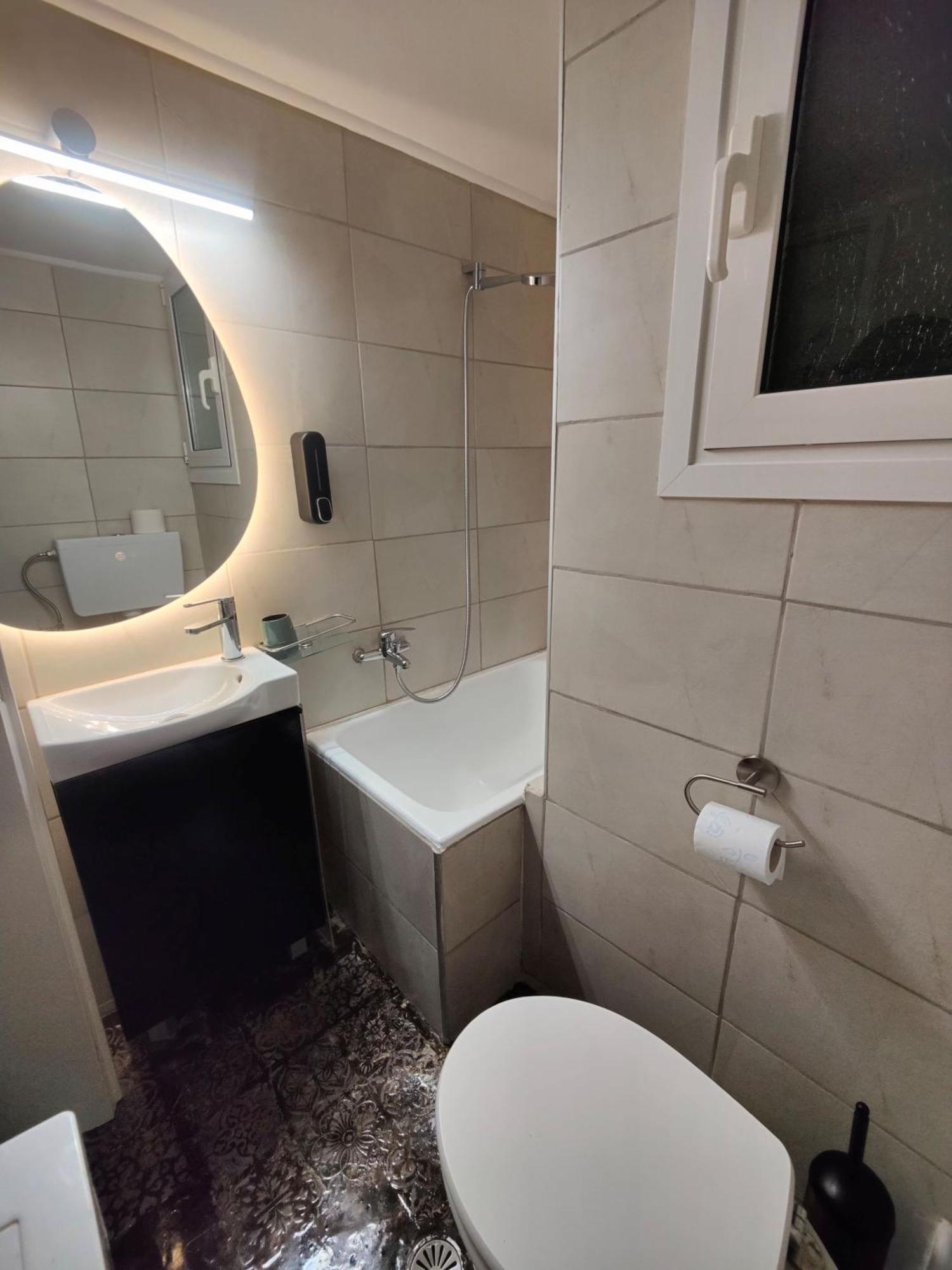 Σπίτι Για Δυο Στο Κέντρο Της Αθήνας Apartment Екстериор снимка
